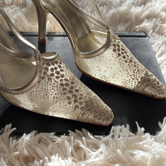 STUART WEITZMAN GLITTER SLING BACK HEELS NWOT - Picture 8 of 17